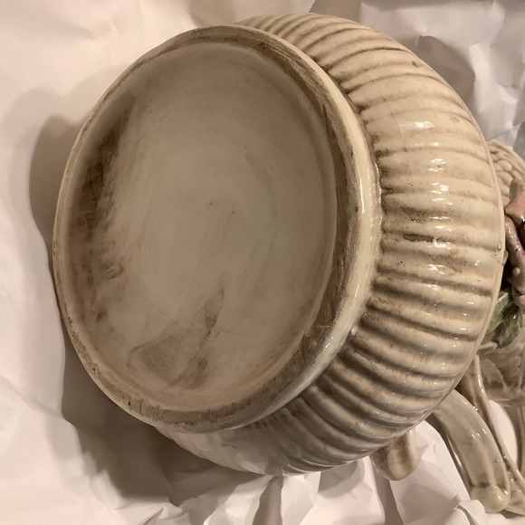 Vintage ornate Italian Capodimonte style Rose sculpted pitcher vase 14” high - Picture 13 of 13